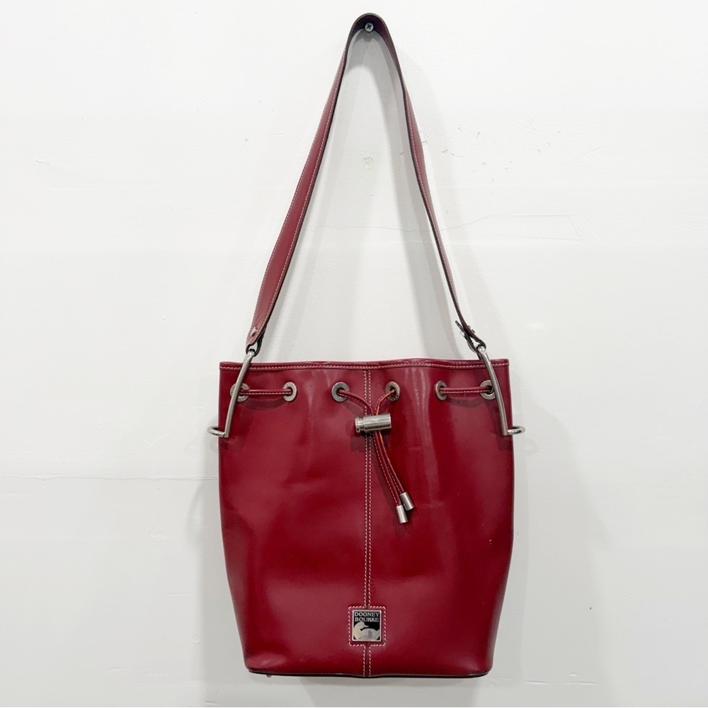 Vintage Dooney & Bourke Smooth Leather Shoulder Bucket Bag Drawstring Grommets